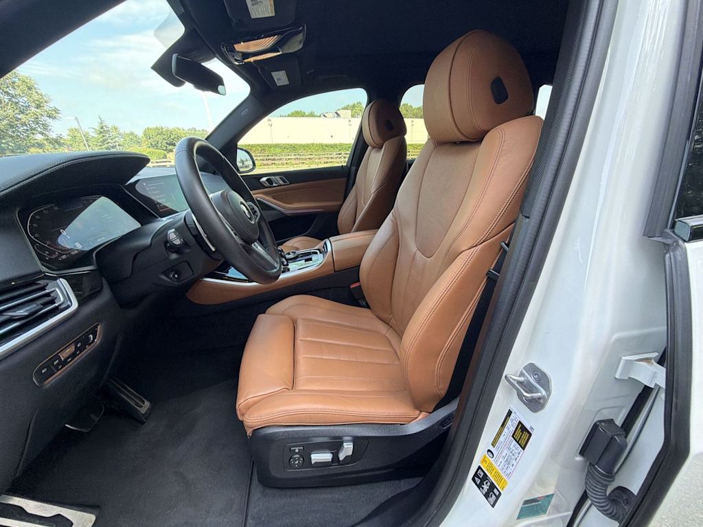 Thumbnail: 2021 BMW X5 - 11
