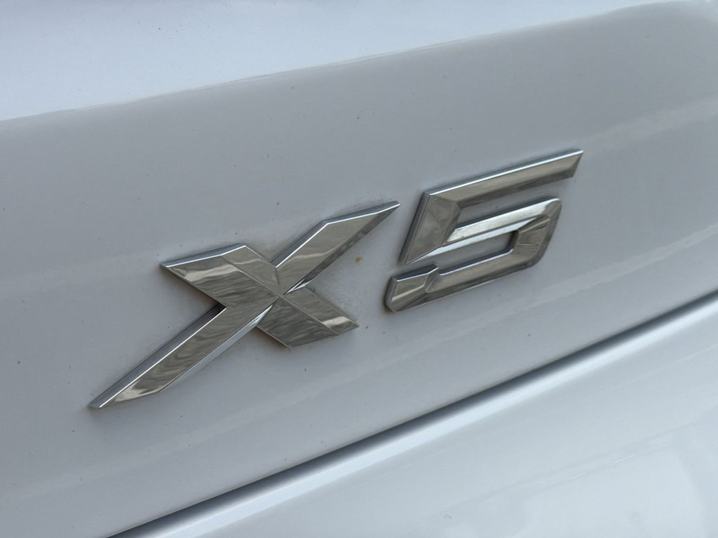 Thumbnail: 2021 BMW X5 - 7