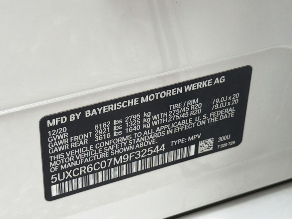 Thumbnail: 2021 BMW X5 - 20