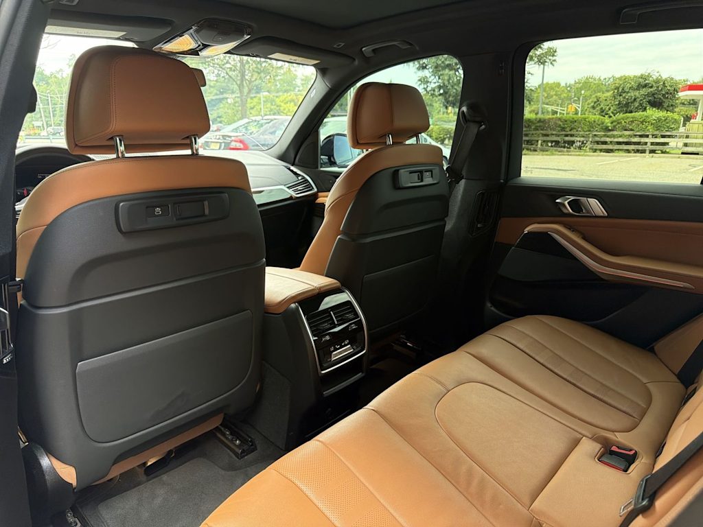 Thumbnail: 2021 BMW X5 - 12