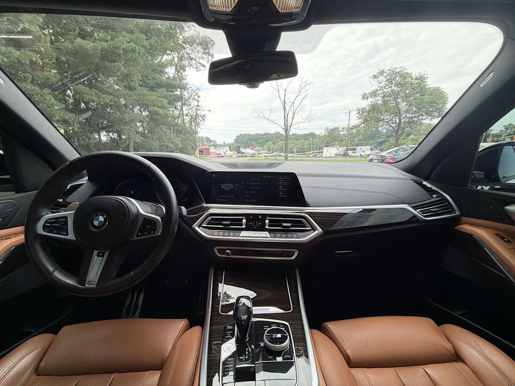 Thumbnail: 2021 BMW X5 - 10