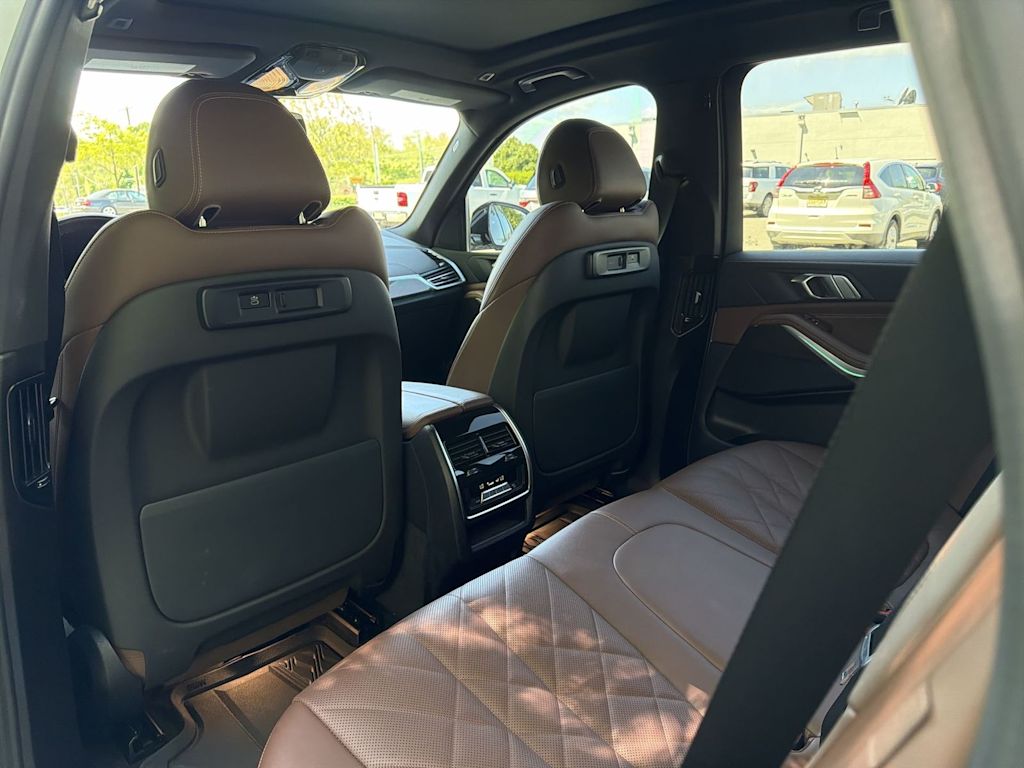 Thumbnail: 2023 BMW X5 - 13
