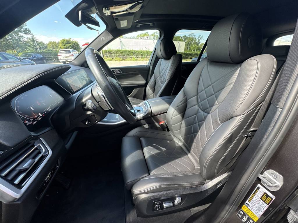 Thumbnail: 2023 BMW X5 - 11
