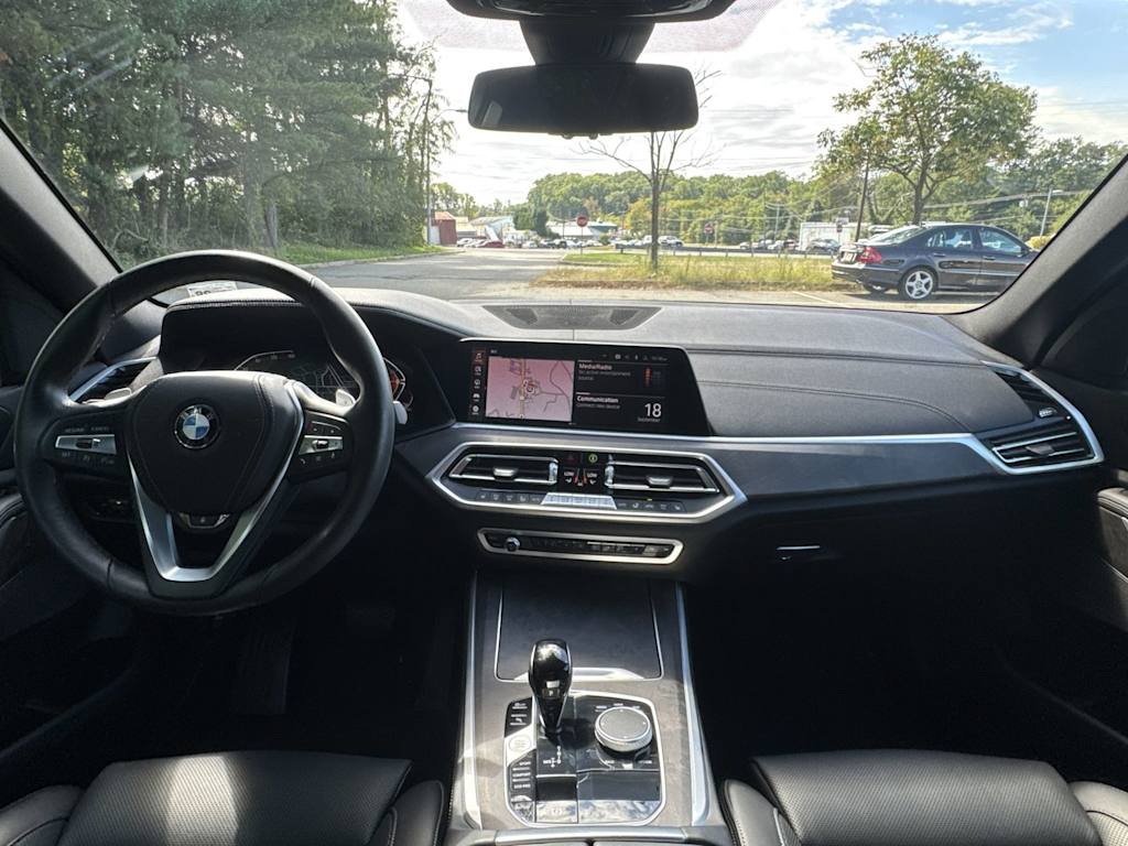Thumbnail: 2023 BMW X5 - 10