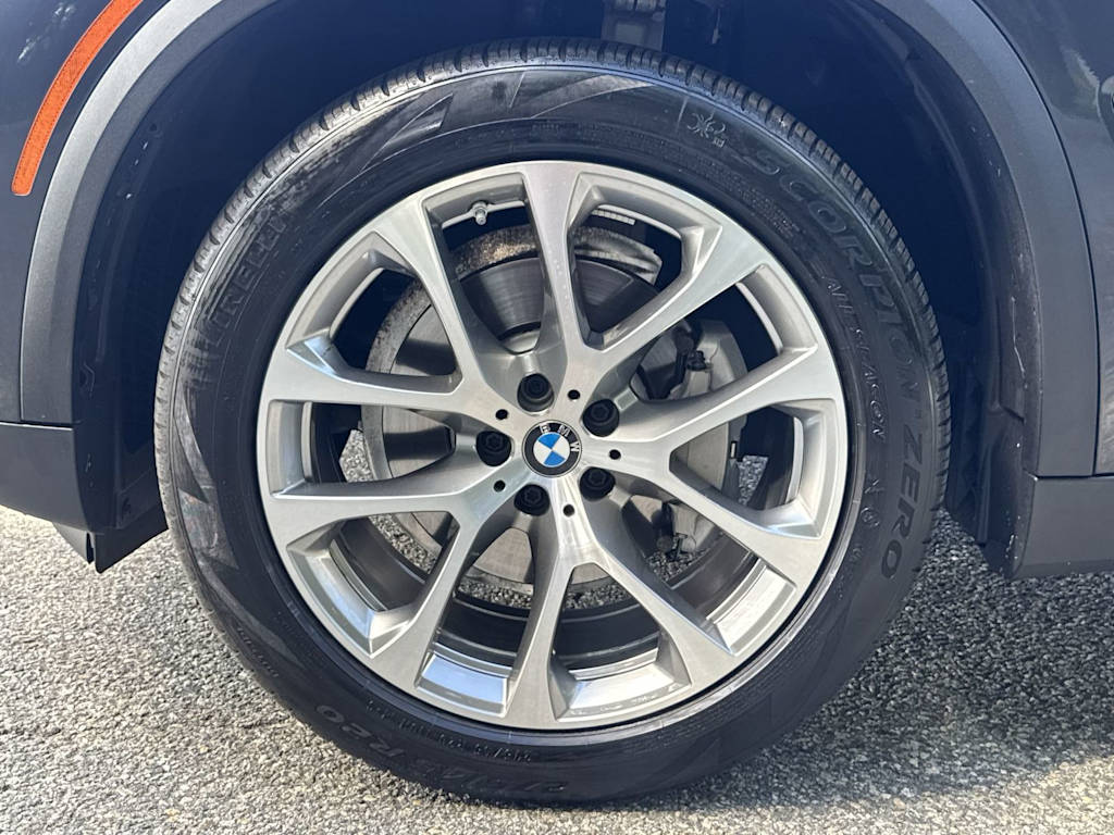 Thumbnail: 2023 BMW X5 - 8