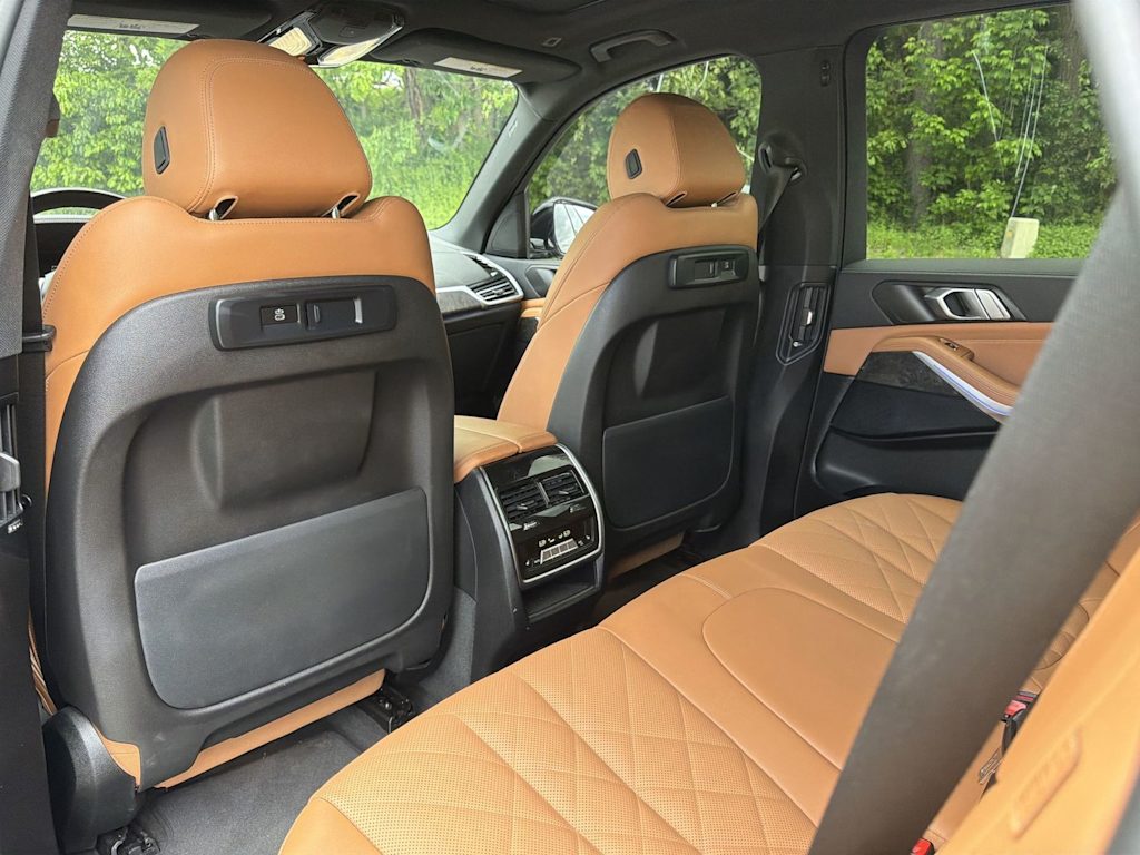 Thumbnail: 2023 BMW X5 - 12