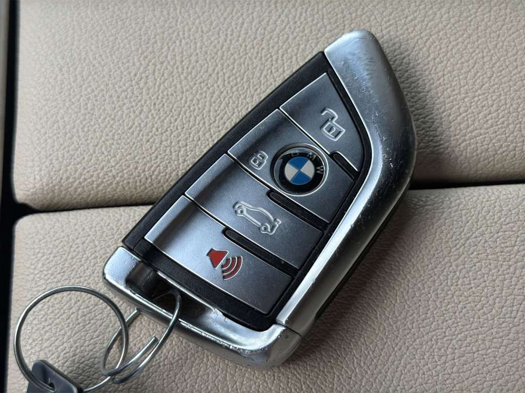 Thumbnail: 2020 BMW X5 - 18