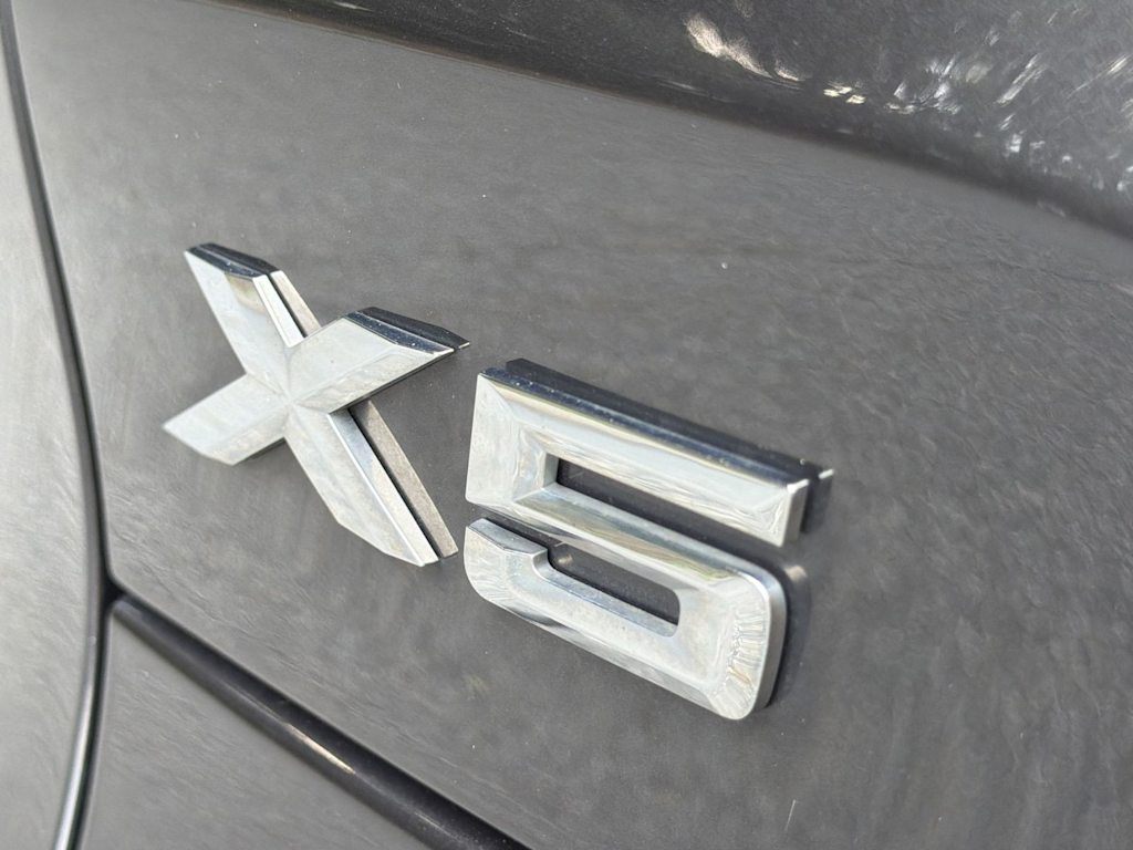 Thumbnail: 2021 BMW X5 - 7