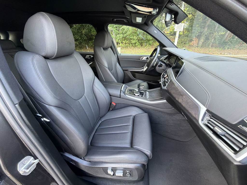 Thumbnail: 2021 BMW X5 - 12