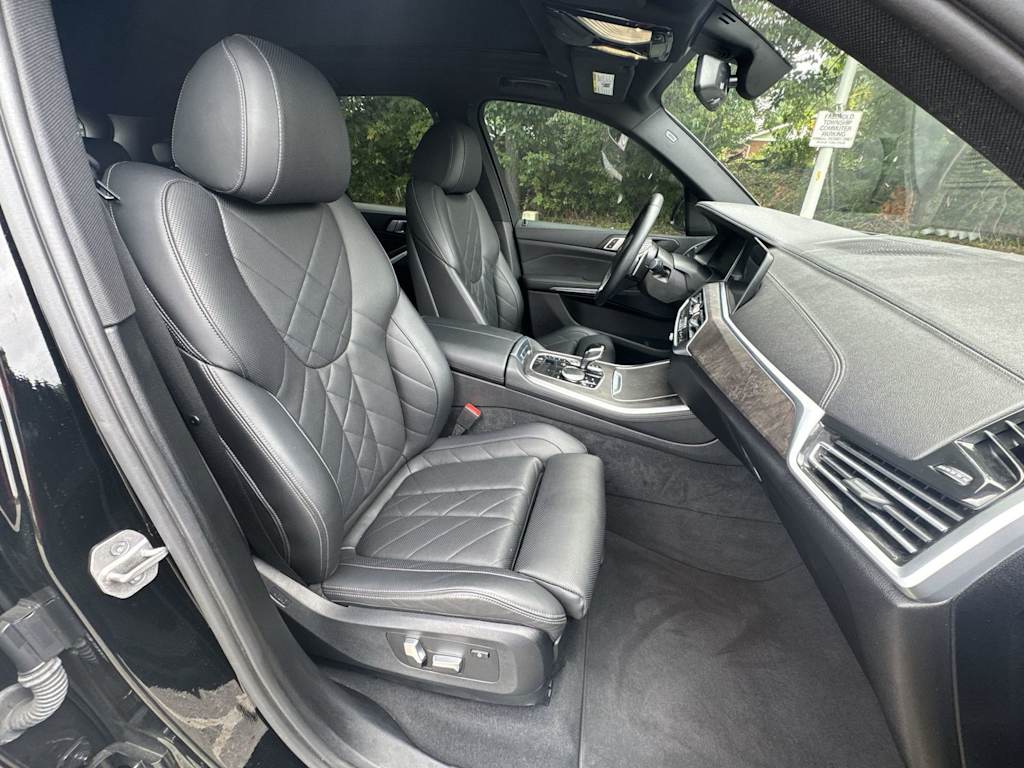 Thumbnail: 2023 BMW X5 - 11