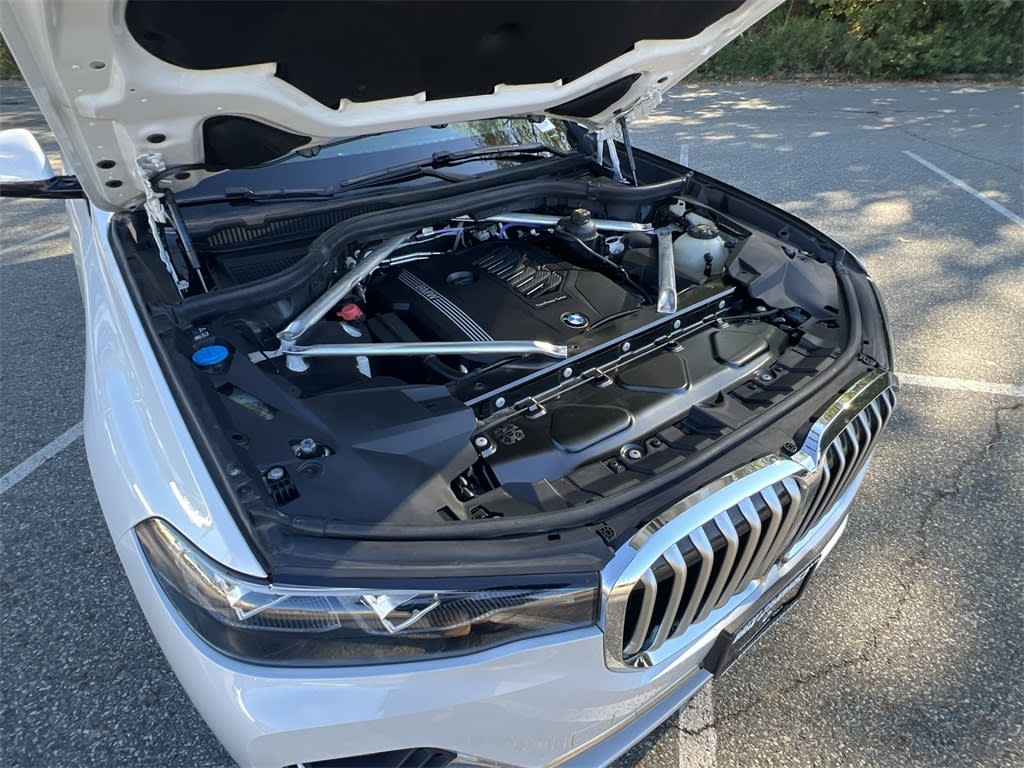 Thumbnail: 2021 BMW X7 - 9