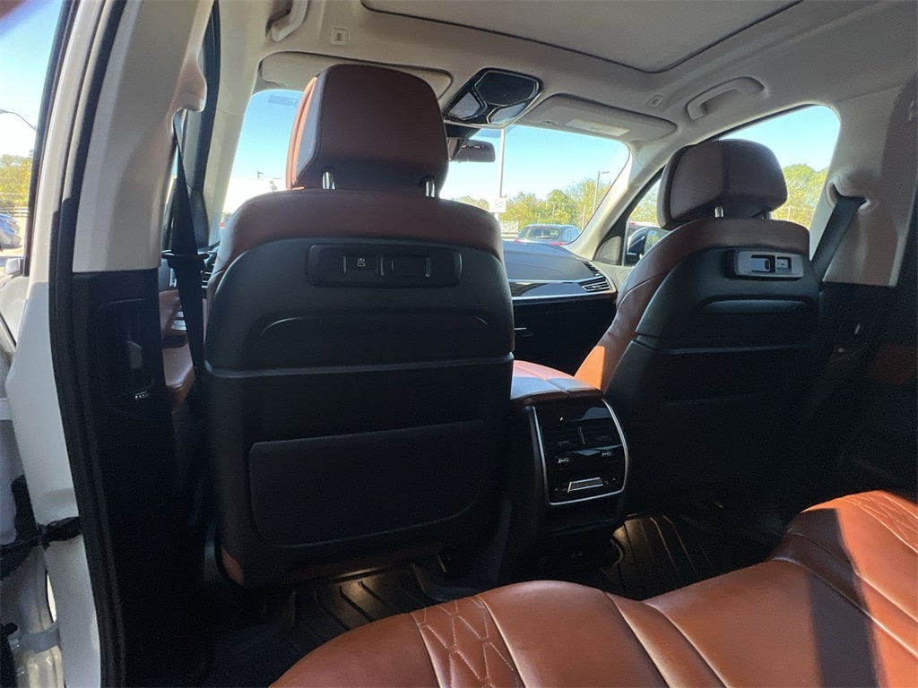 Thumbnail: 2021 BMW X7 - 13