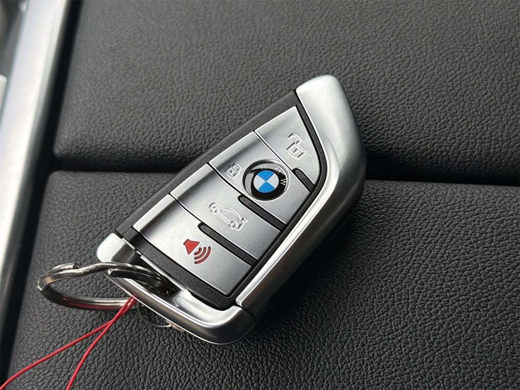 Thumbnail: 2021 BMW X7 - 17