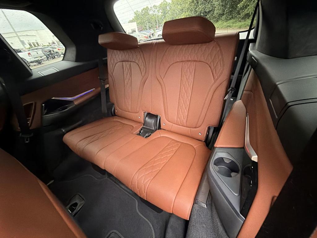 Thumbnail: 2022 BMW X7 - 29