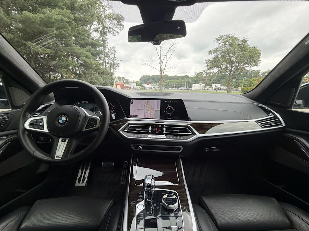 Thumbnail: 2019 BMW X7 - 10