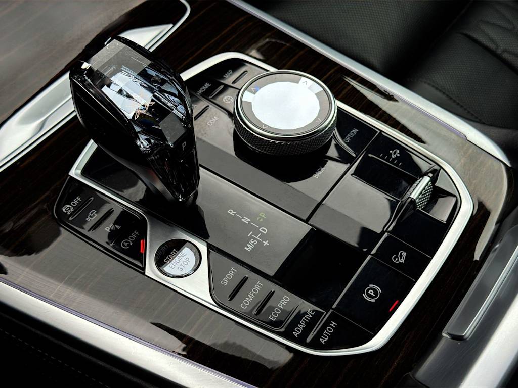 Thumbnail: 2019 BMW X7 - 26