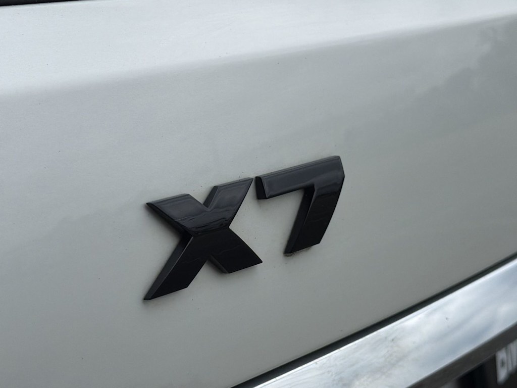 Thumbnail: 2019 BMW X7 - 7