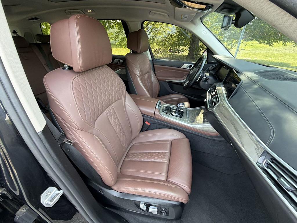 Thumbnail: 2019 BMW X7 - 12