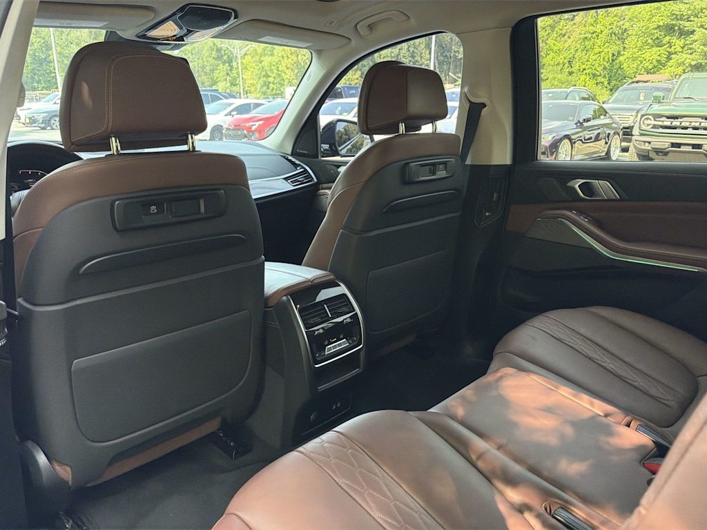 Thumbnail: 2019 BMW X7 - 13