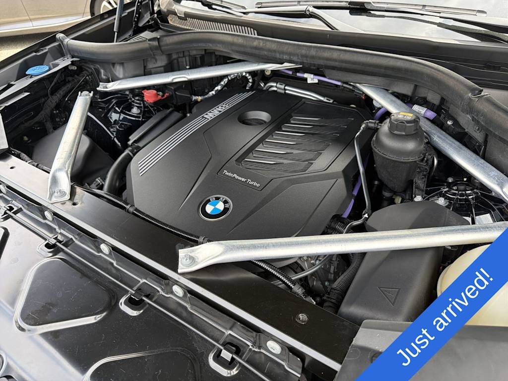 Thumbnail: 2022 BMW X6 - 9