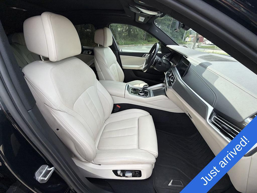 Thumbnail: 2022 BMW X6 - 28
