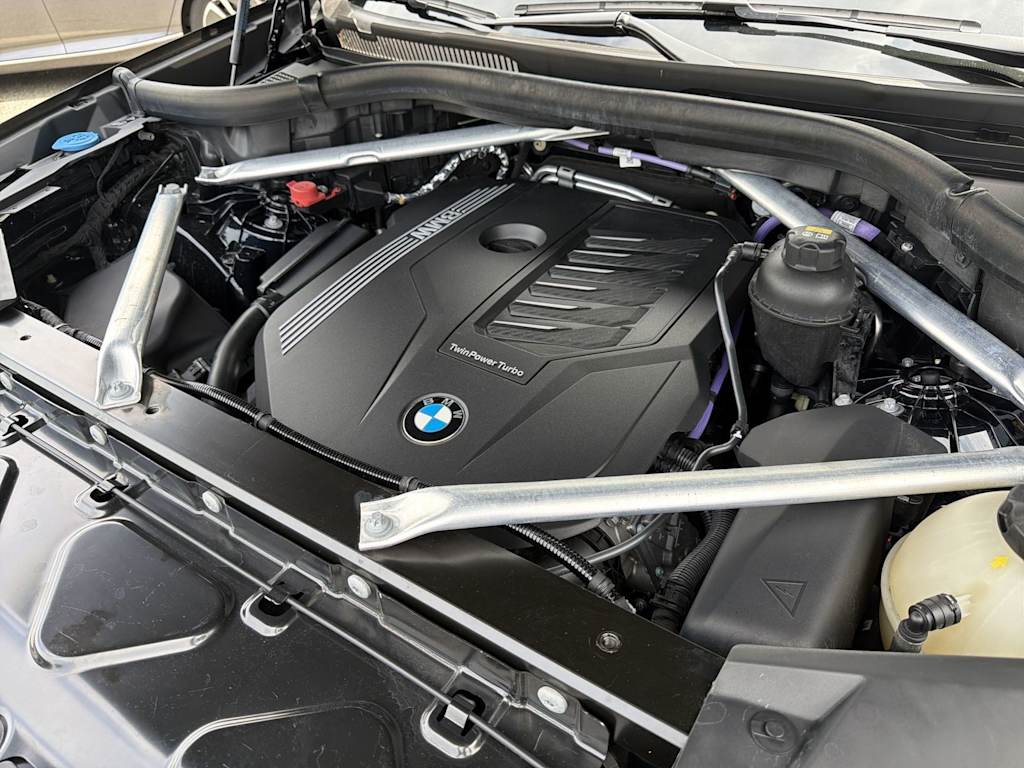Thumbnail: 2022 BMW X6 - 9