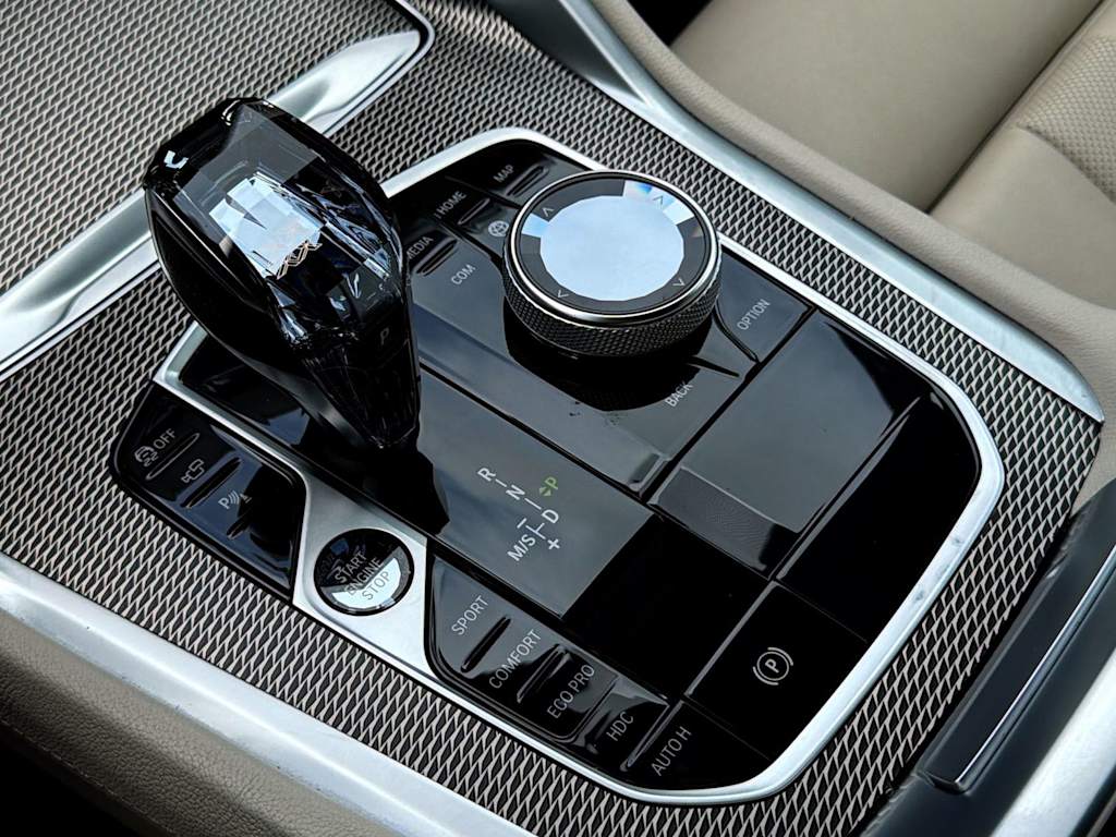 Thumbnail: 2022 BMW X6 - 27
