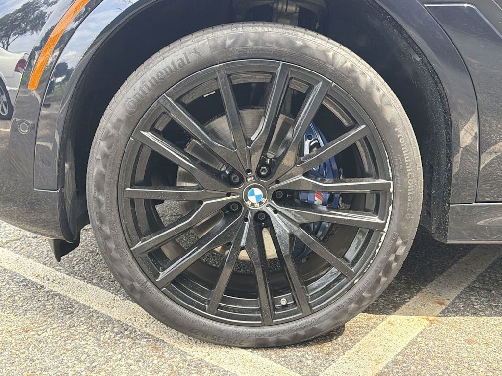 Thumbnail: 2022 BMW X6 - 8