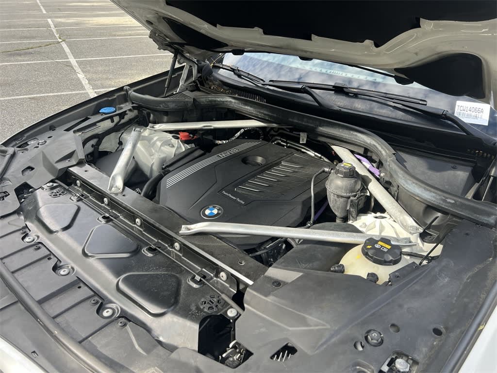 Thumbnail: 2021 BMW X6 - 9