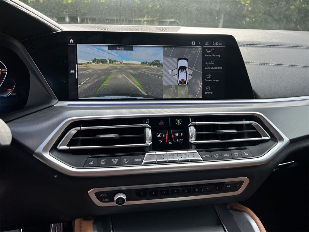 Thumbnail: 2021 BMW X6 - 14