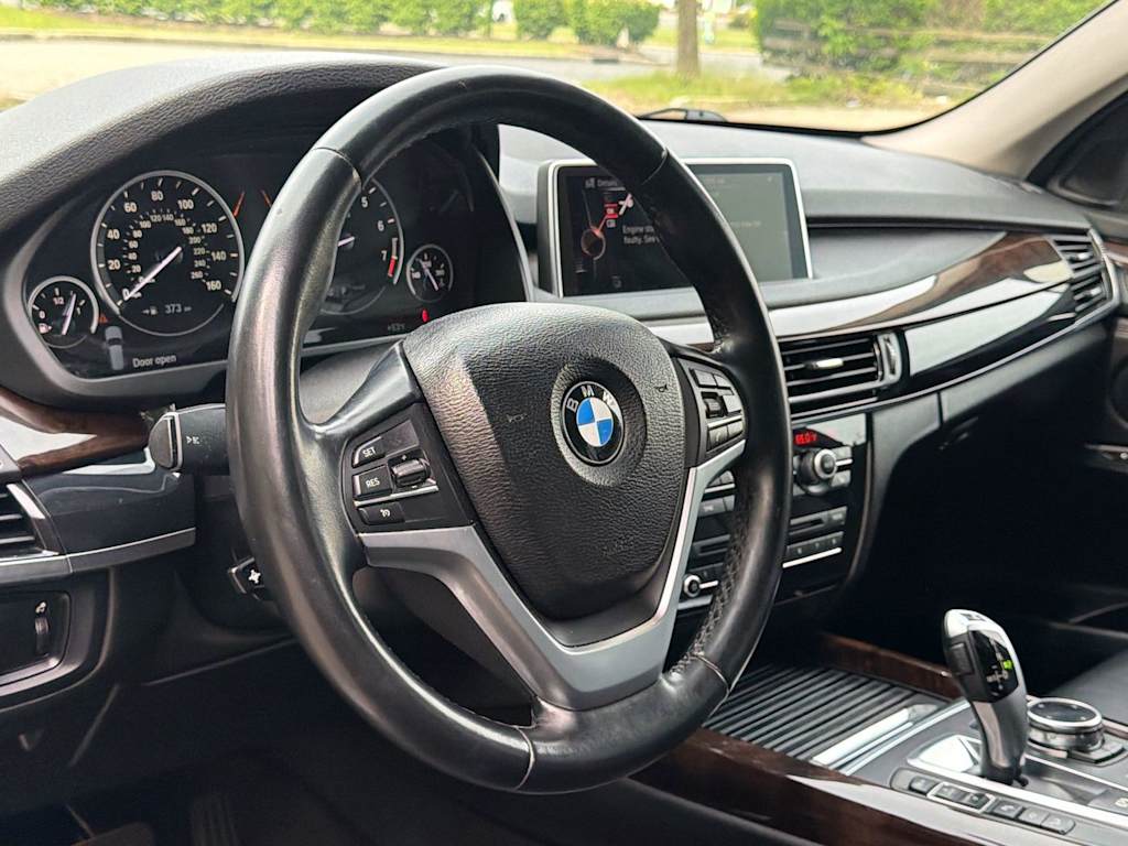Thumbnail: 2015 BMW X5 - 10