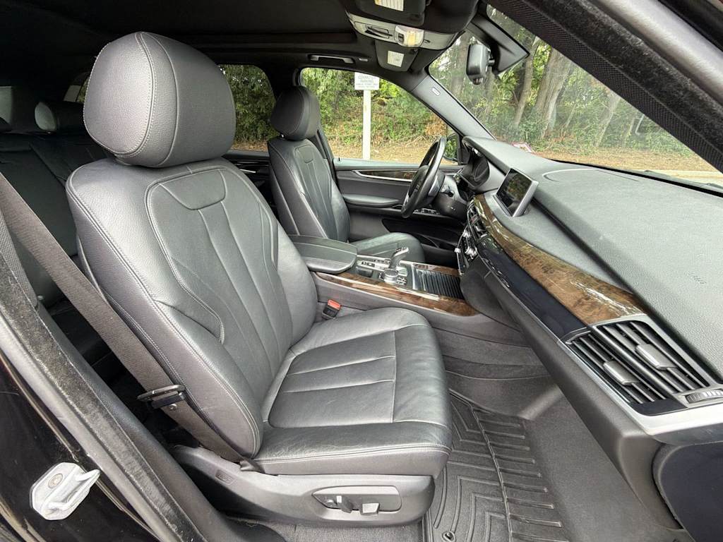 Thumbnail: 2018 BMW X5 - 11