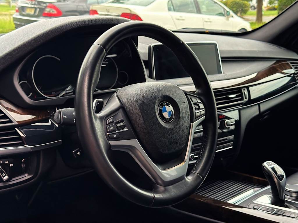 Thumbnail: 2018 BMW X5 - 13
