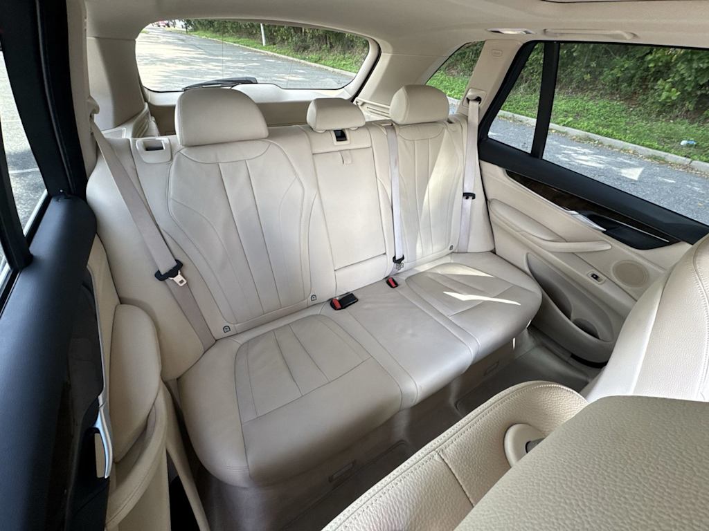 Thumbnail: 2015 BMW X5 - 24