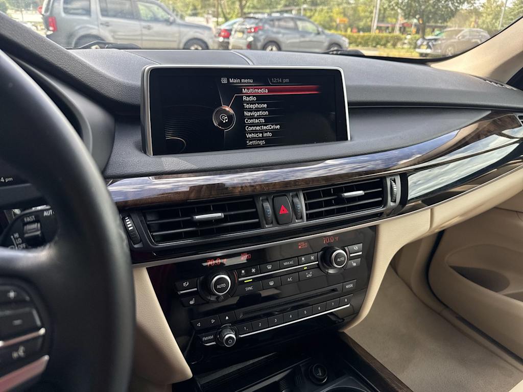 Thumbnail: 2015 BMW X5 - 15