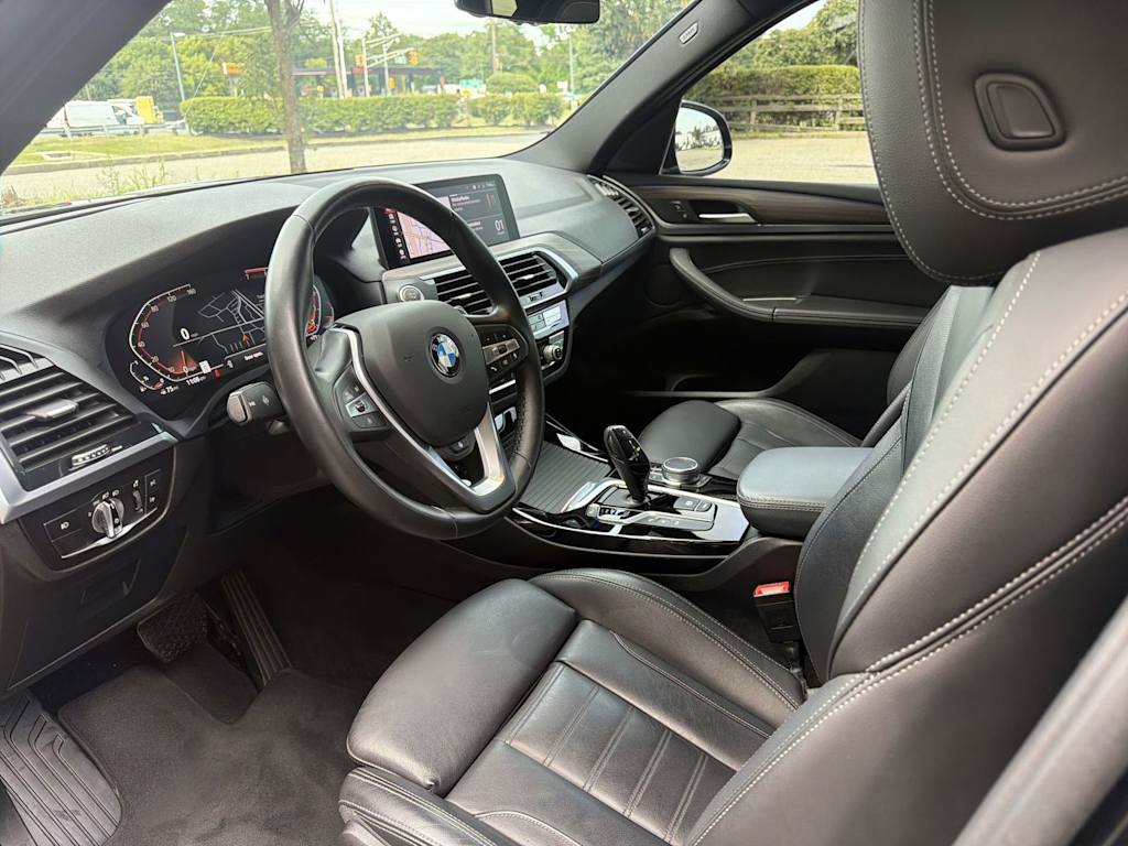 Thumbnail: 2021 BMW X3 - 2