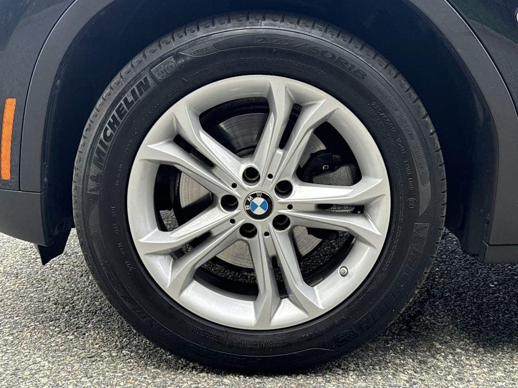 Thumbnail: 2021 BMW X3 - 8