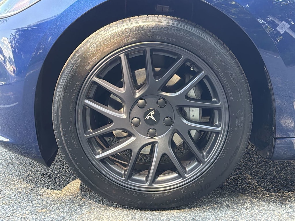 Thumbnail: 2024 Tesla Model 3 - 7