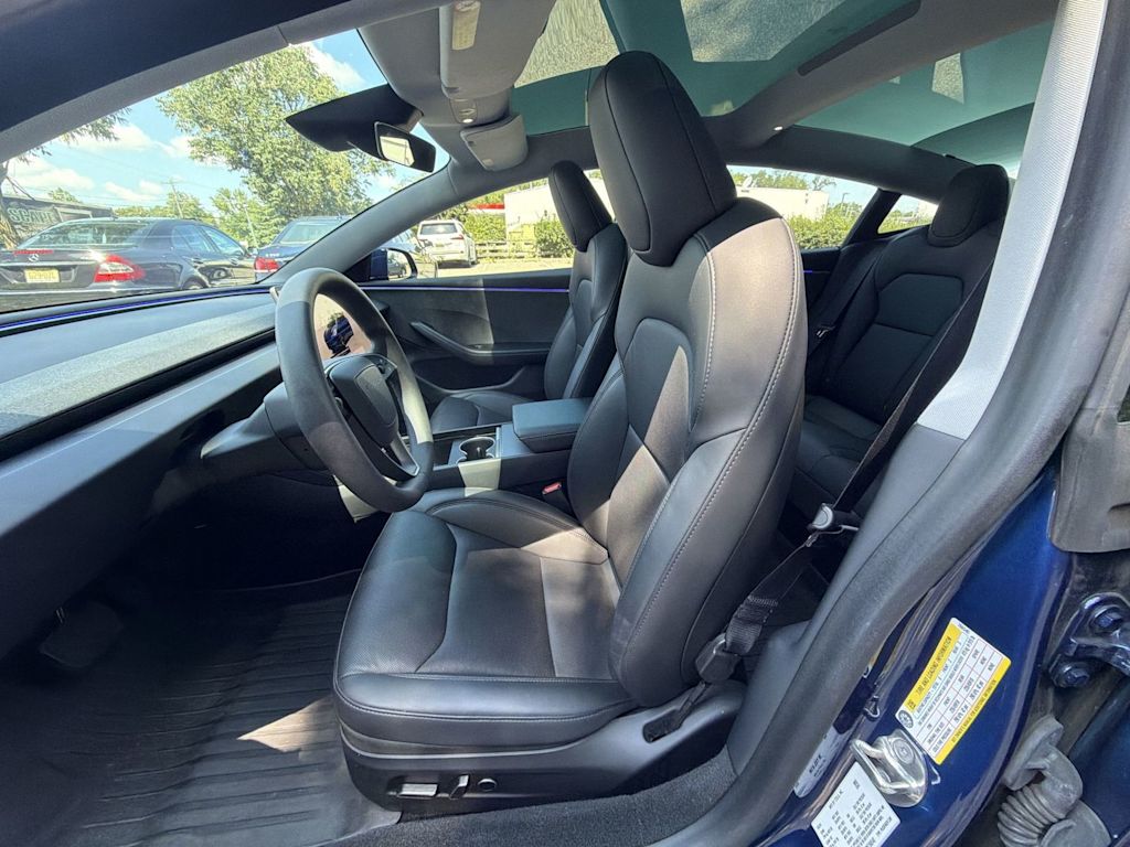 Thumbnail: 2024 Tesla Model 3 - 10