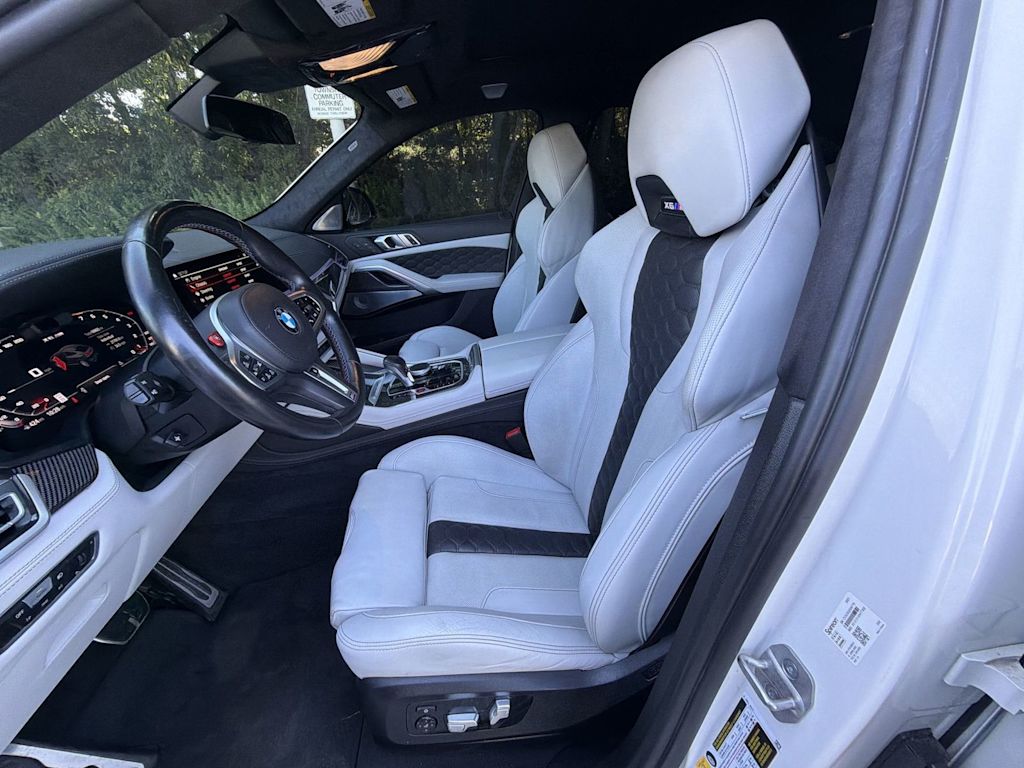 Thumbnail: 2022 BMW X6 - 11