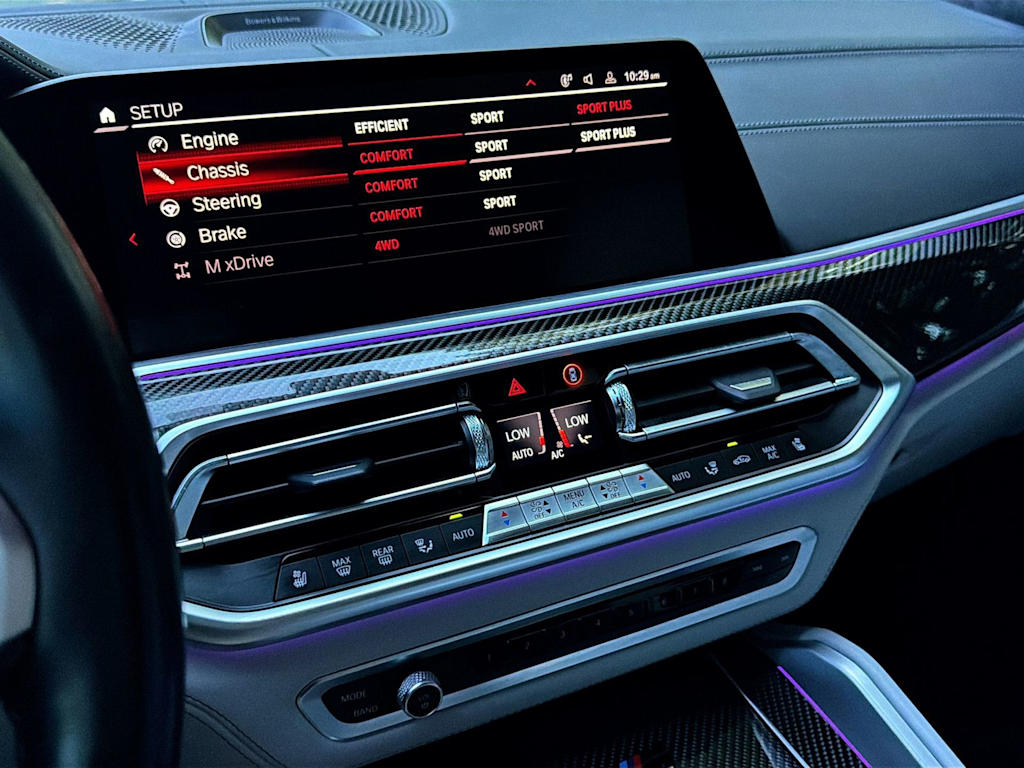 Thumbnail: 2022 BMW X6 - 15