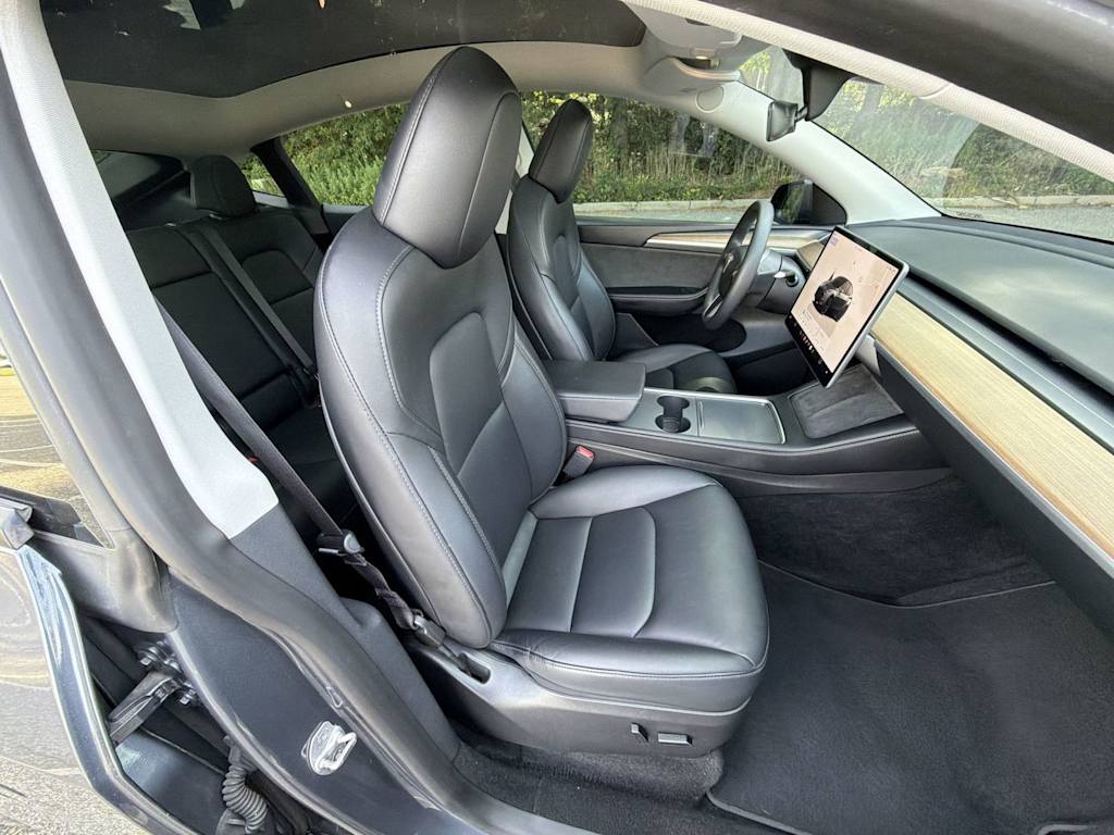 Thumbnail: 2023 Tesla Model Y - 21