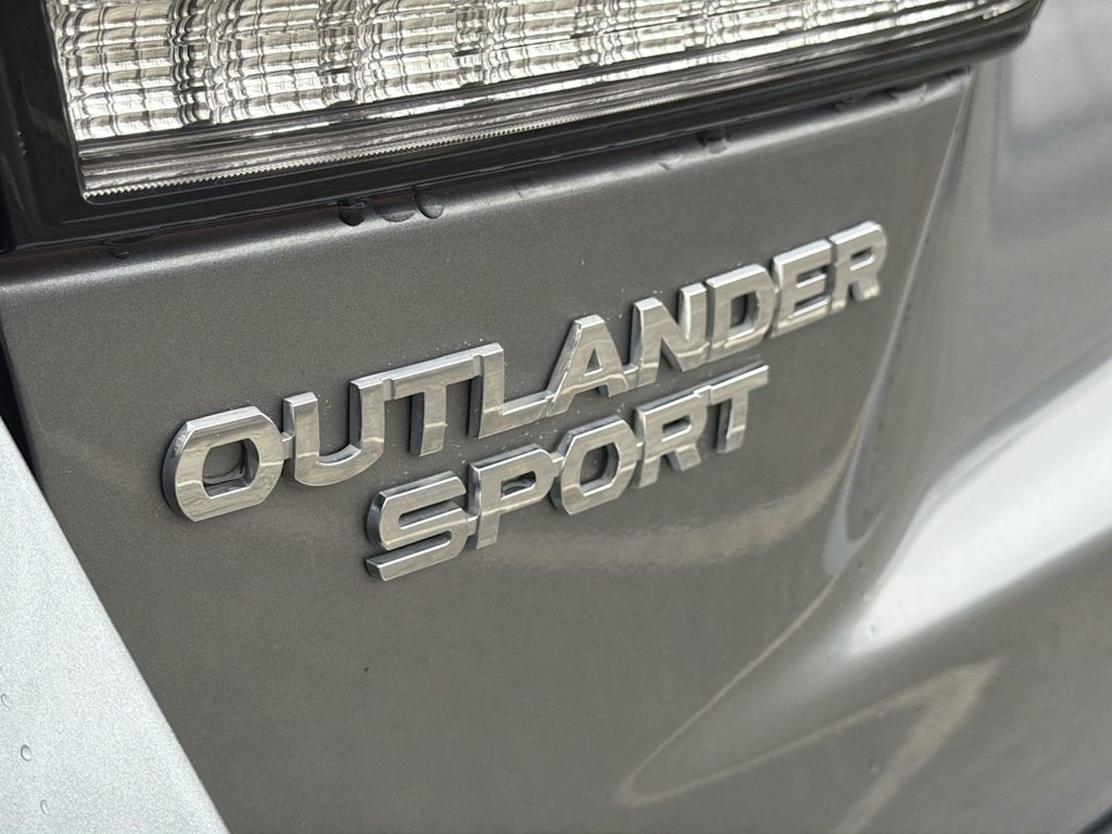 Thumbnail: 2024 Mitsubishi Outlander Sport - 7