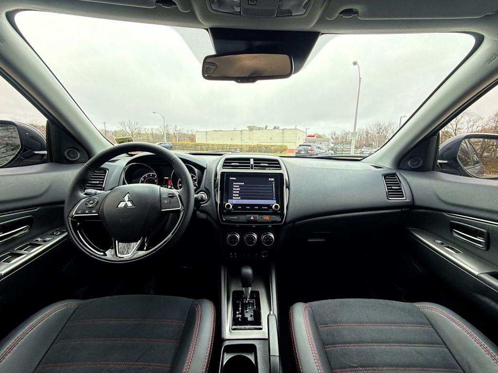 Thumbnail: 2024 Mitsubishi Outlander Sport - 2