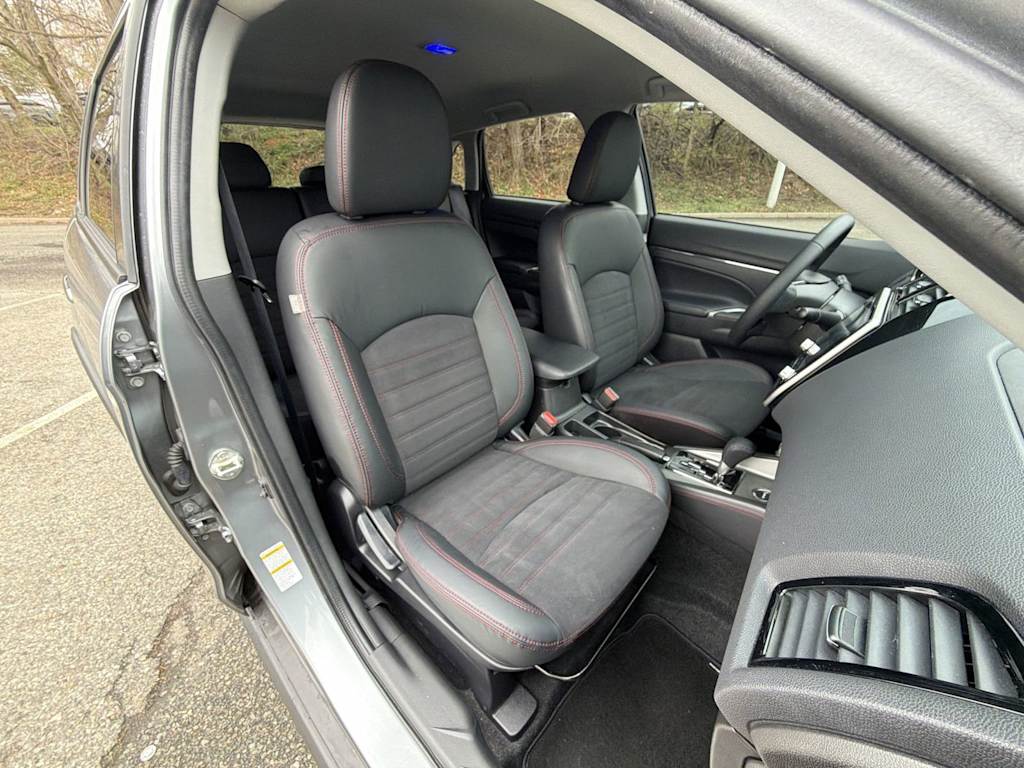 Thumbnail: 2024 Mitsubishi Outlander Sport - 29