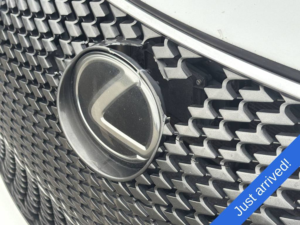 Thumbnail: 2016 Lexus IS - 28
