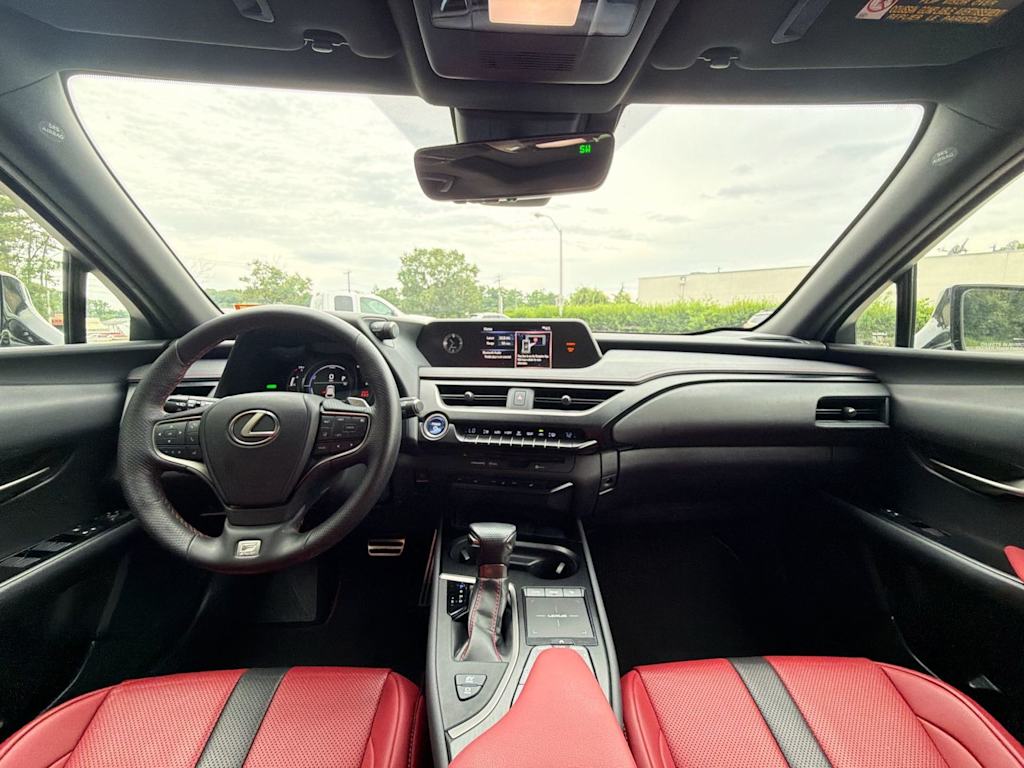 Thumbnail: 2019 Lexus UX - 2