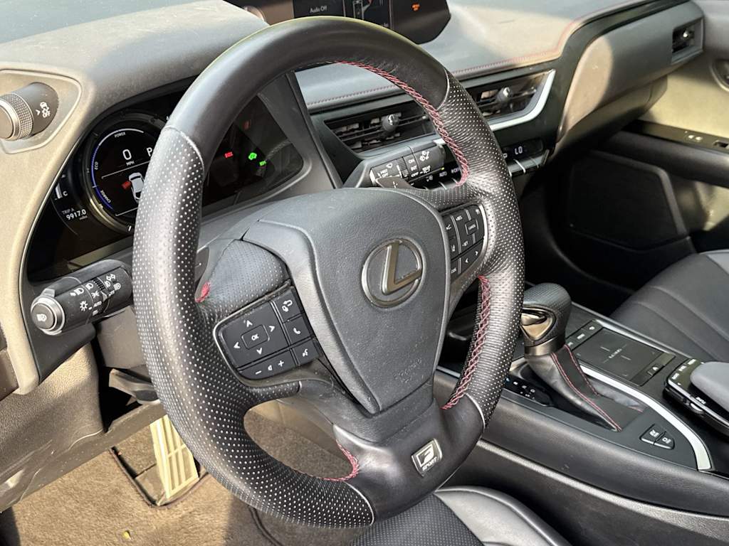Thumbnail: 2019 Lexus UX - 14
