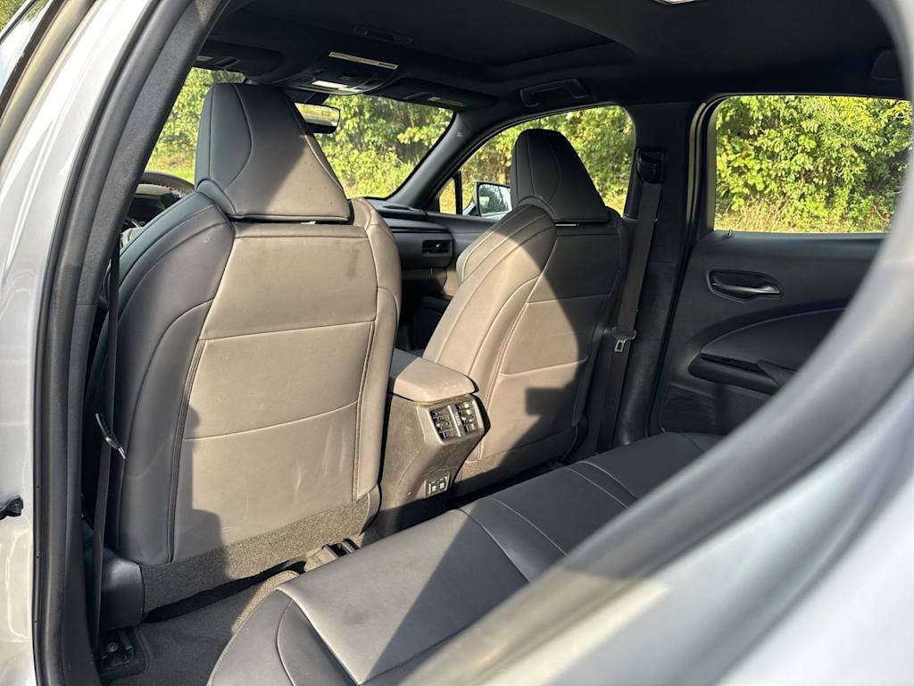 Thumbnail: 2019 Lexus UX - 13