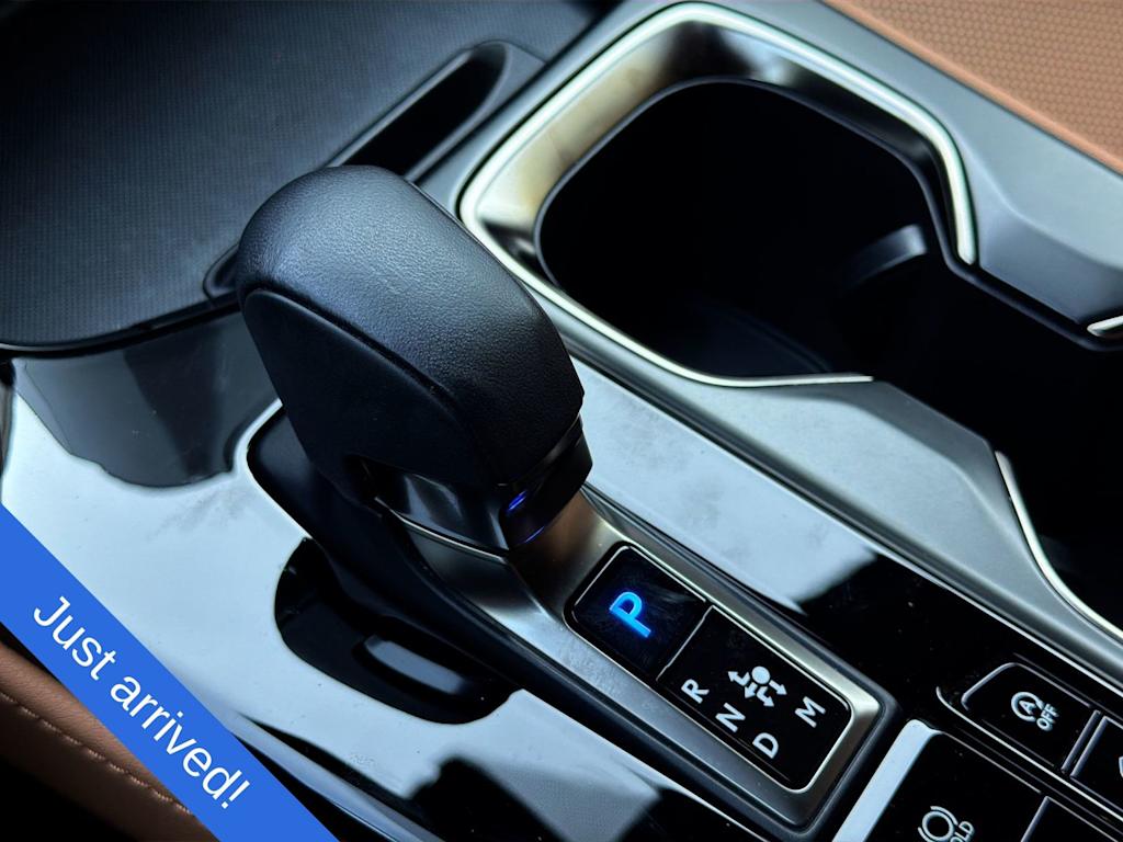 Thumbnail: 2024 Lexus ES - 16